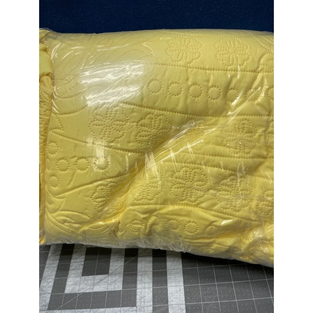 King Bedspread 2 Shams Yellow Pujiang Baoying Floral Embossed Scalloped Edge